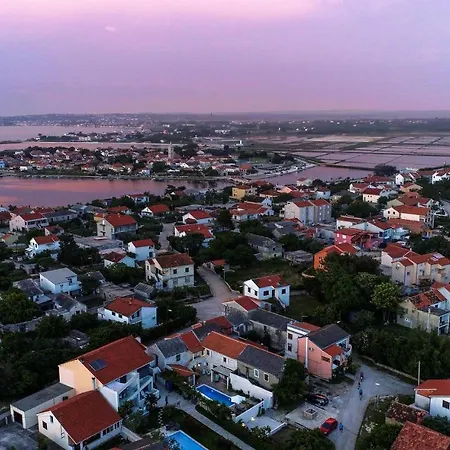 Casa de Férias Dvori Nin