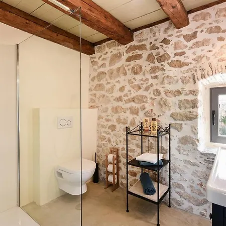 Dvori Casa de Férias Nin