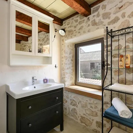 Casa de Férias Dvori Nin