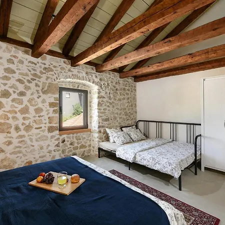 Hébergement de vacances Dvori Nin