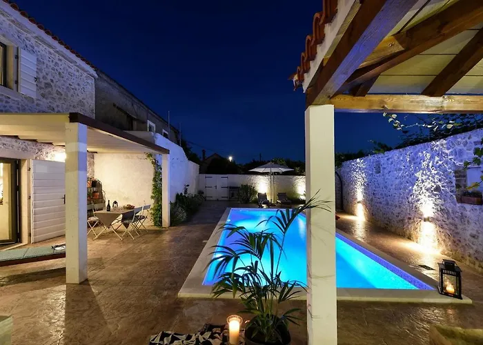 Дом отдыха Dvori *